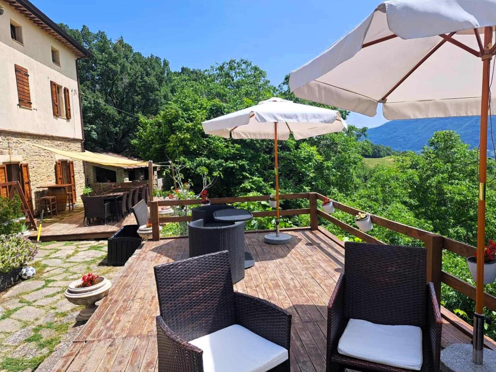 Le Ginestre Apartments Асизи Екстериор снимка