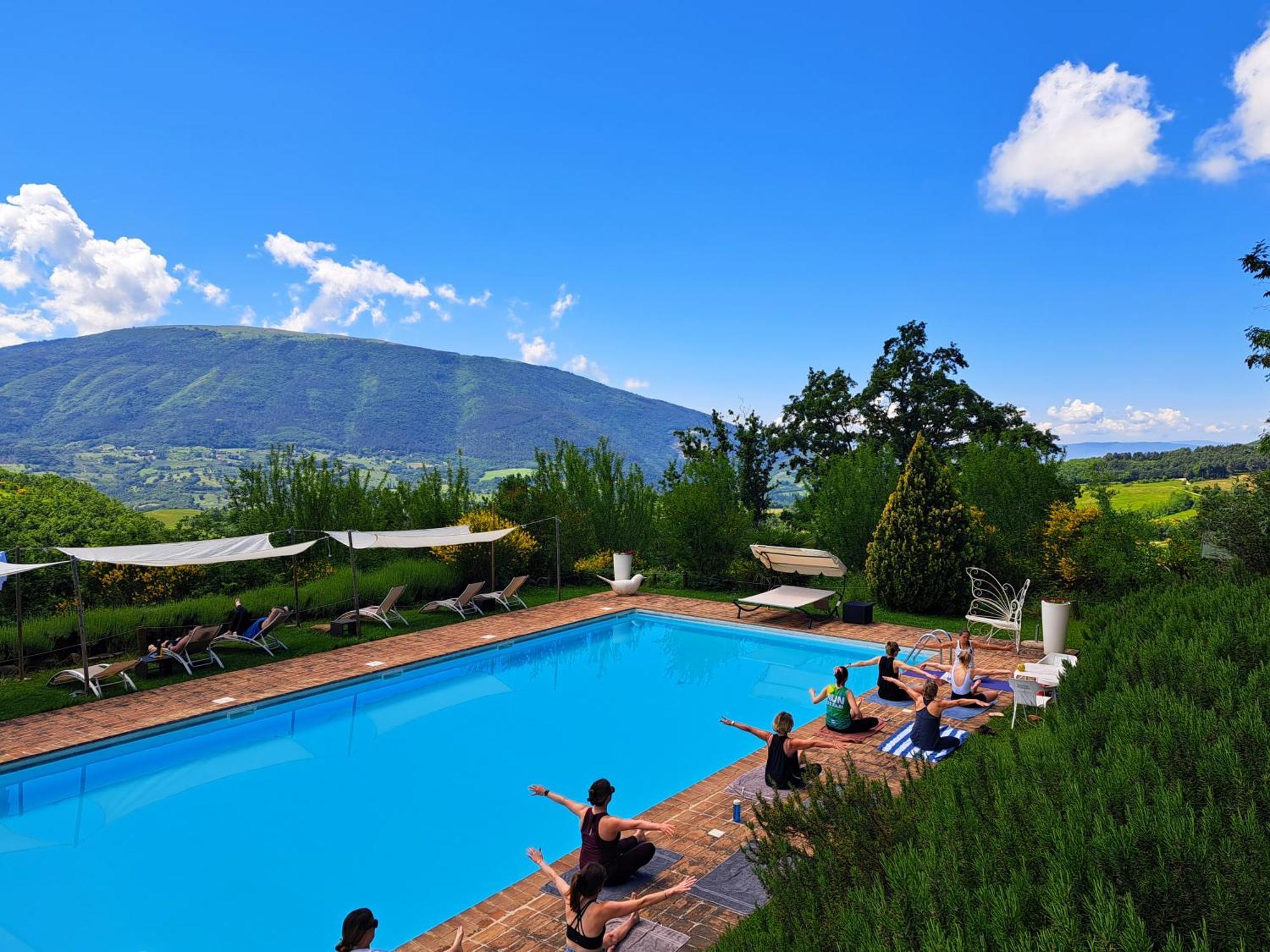 Le Ginestre Apartments Асизи Екстериор снимка